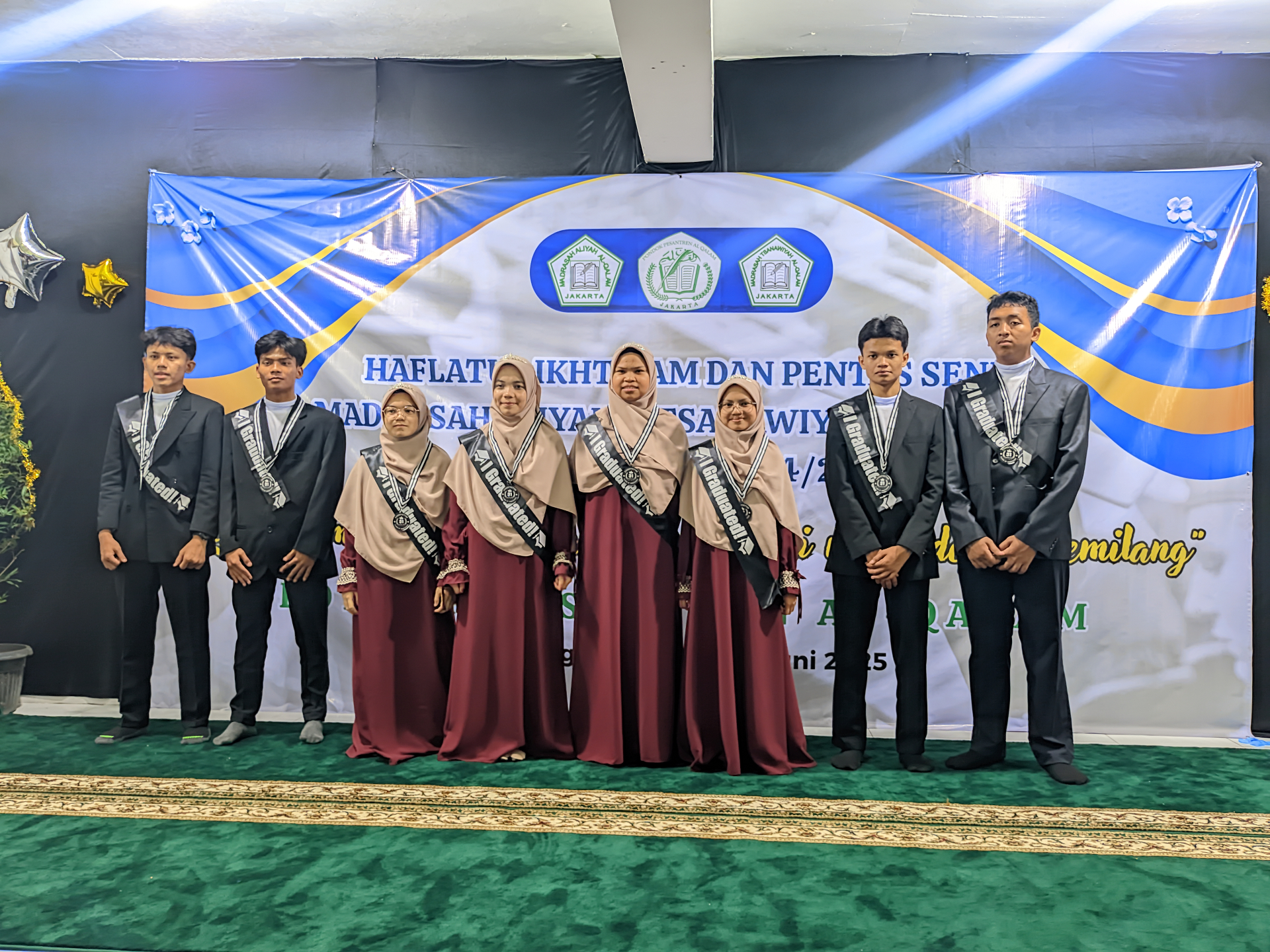 Haflatul Ikhtitam & pentas seni